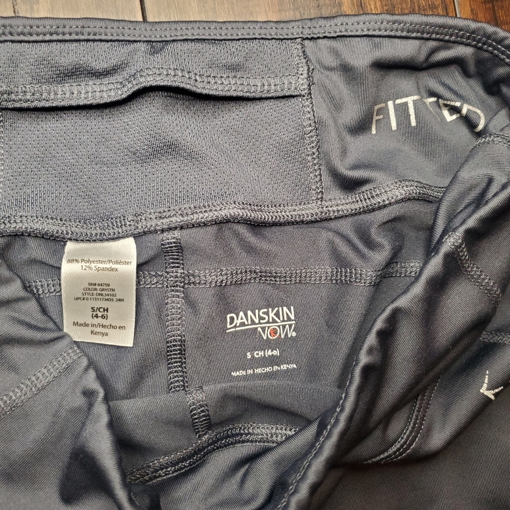 Danskin Now Fitted Workout Pants Leggings sz S - Picture 3 of 5
